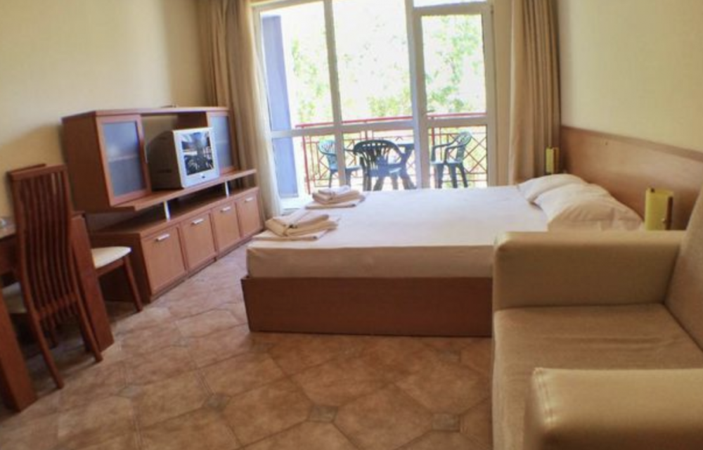 Studio, Central Plaza Hotel 3*