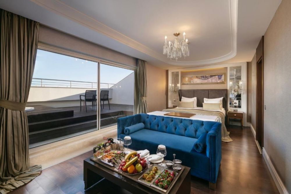 Deluxe One Bedroom Suite, DOBEDAN Exclusive Hotel Belek (ex. Alva Donna Exclusive Belek) 5*