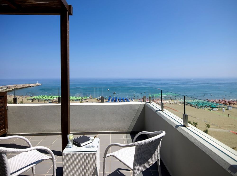 Deluxe Suite Front Sea View, Kriti Beach Hotel 5*