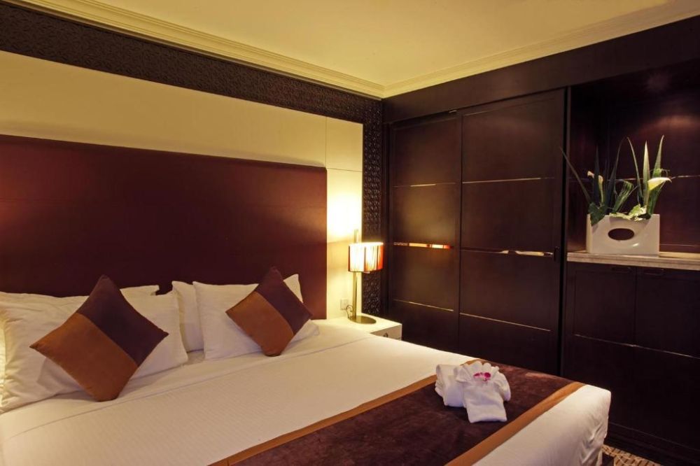 Deluxe City View, Carlton Tower Hotel Deira 4*