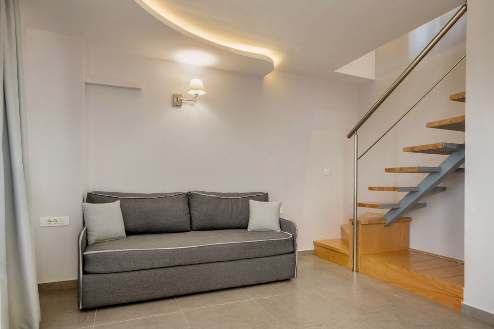 Maisonette, Apollo Kavros 4*