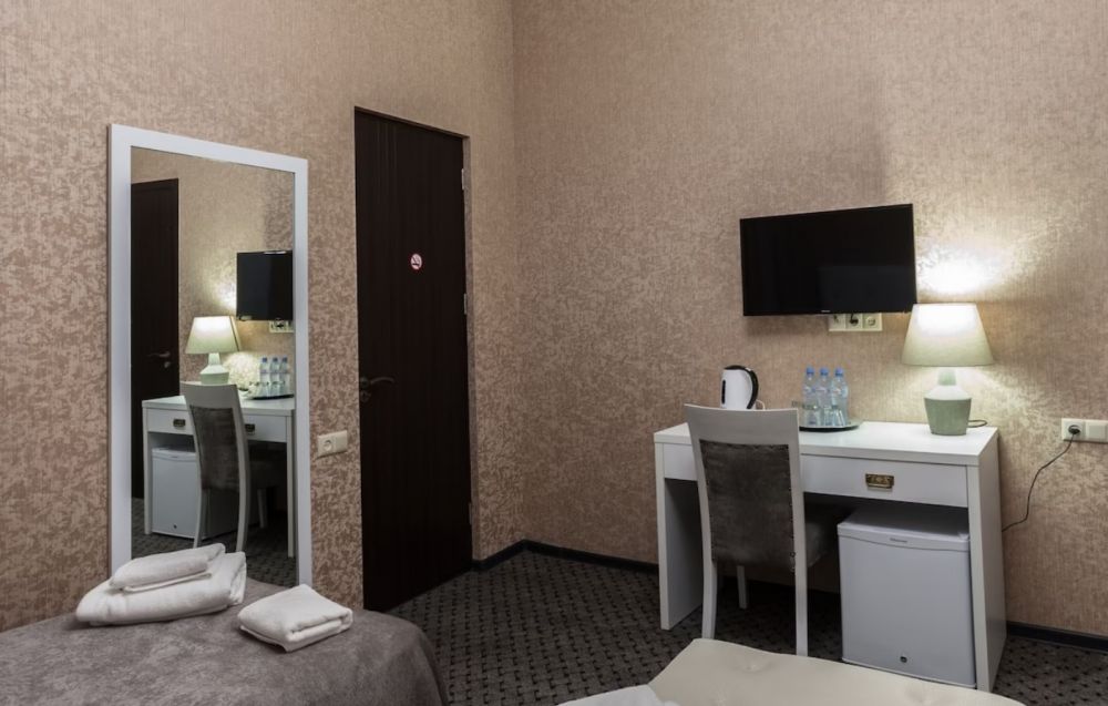 Triple Room, Piazza Tbilisi 3*