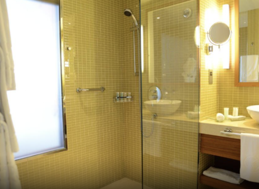 Standard Room (Classic), Yas Island Rotana 4*