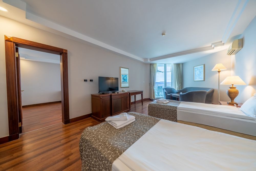 Hotel Standard Family Room, Bodrum Holiday Resort & Spa Hotel 5*