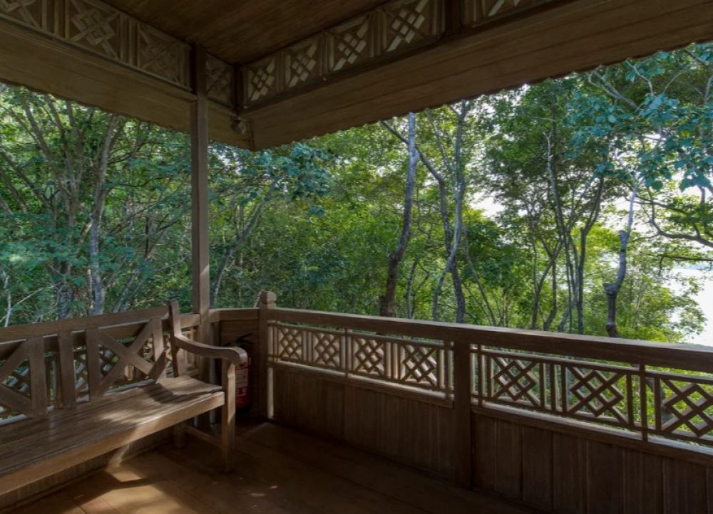 Baluran - 2 Bedrooms House Camp, Menjangan Ecolodge 3*