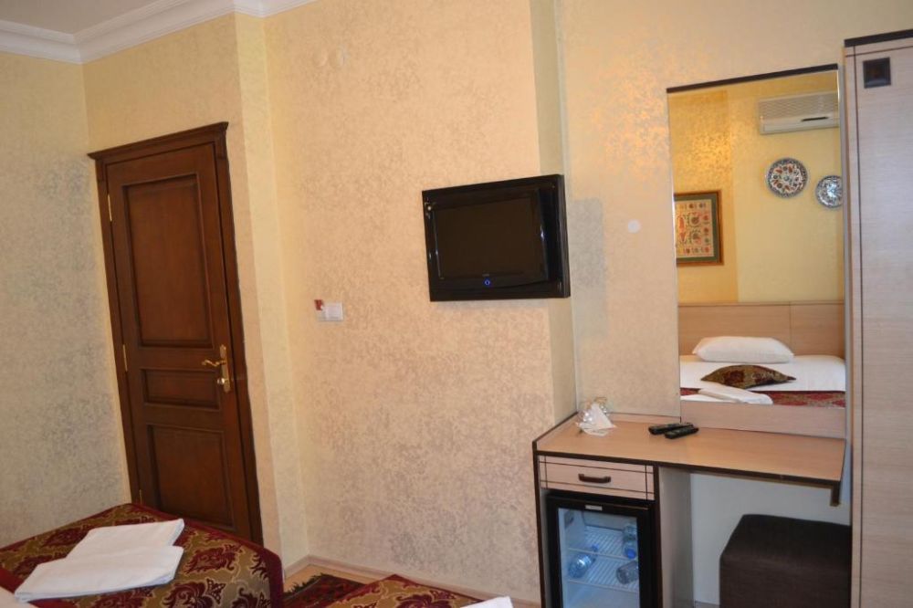 Standard Room, Art City Hotel 3*