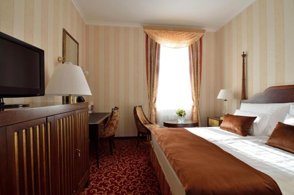 De Luxe, Ensana Grand Margaret 4*