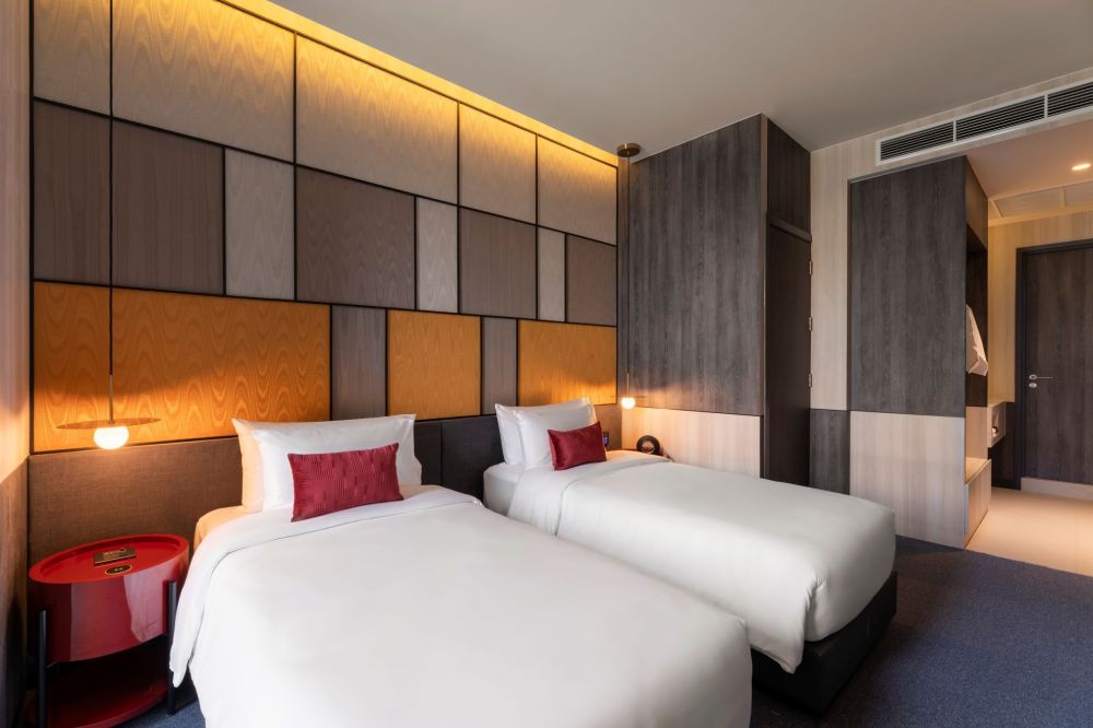 Premier, Ramada Plaza By Wyndham Bangkok Sukhumvit 48 4*