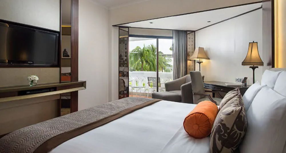 Deluxe River View Room, Anantara Bangkok Riverside 5*