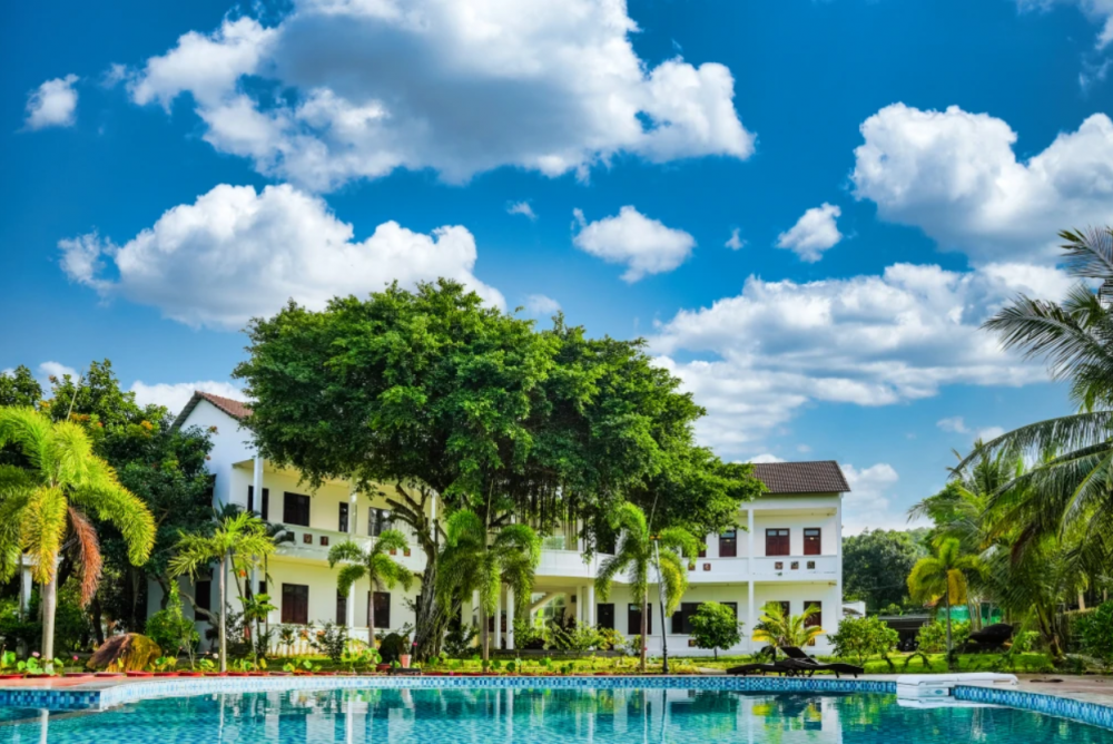 Deluxe Pool Room, YNG Luxor Phu Quoc Resort 3*