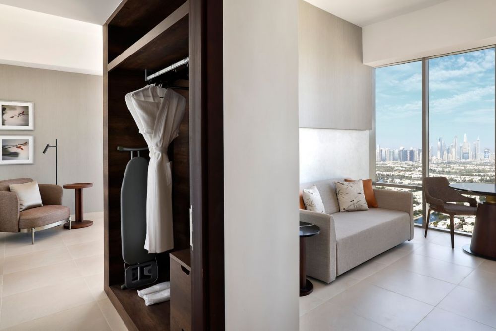 Club Suite, Hotel Local Dubai, Jumeirah Village Triangle, Autograph Collection 4*