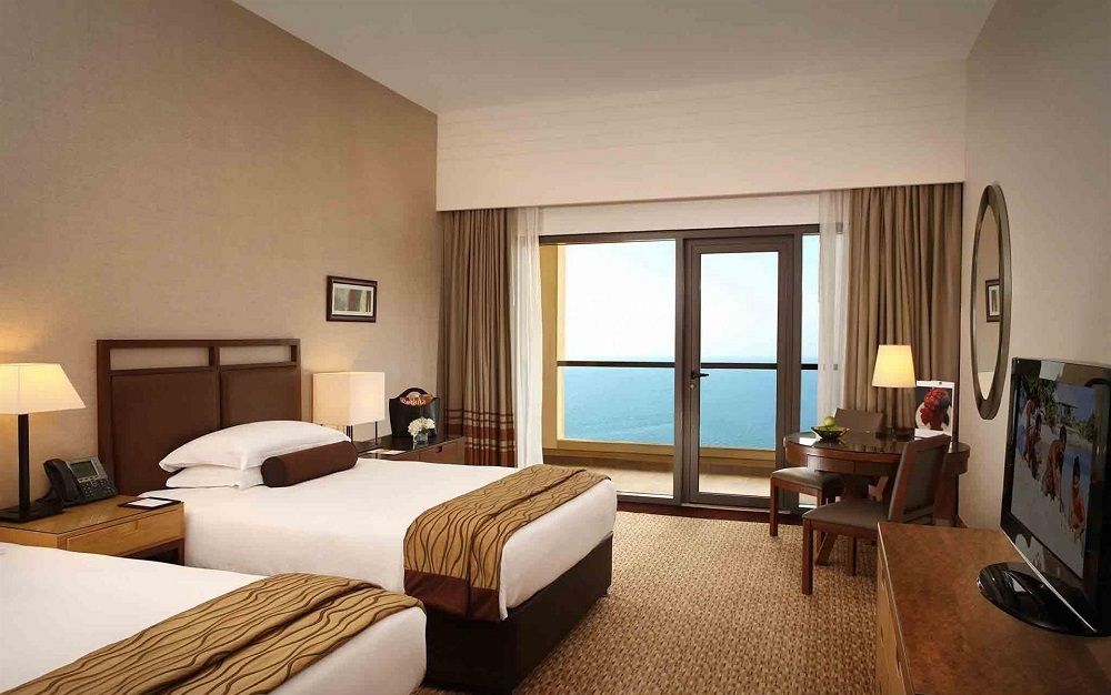 Sea Front View with Balcony, Amwaj Rotana Jumeirah Beach 5*