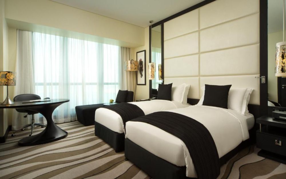 Superior Room, Sofitel Abu Dhabi Corniche 5*