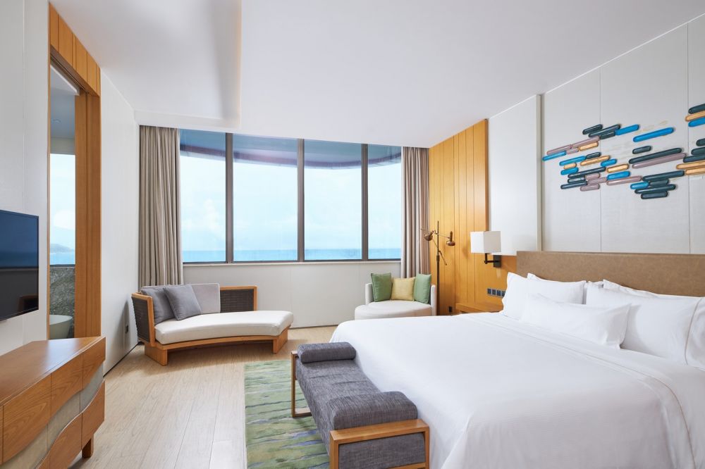 Ambassador Suite (Partial Ocean View Suite with Two Bed Rooms）, The Westin Shimei Bay Resort 5*