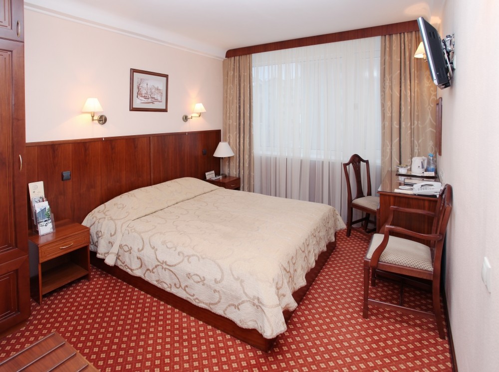 Классик, Premier Hotel Rus 3*