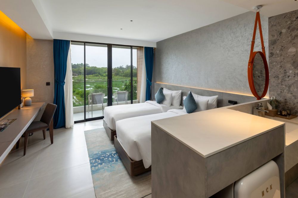 Deluxe Room, Kora Beach Resort Phuket 5*