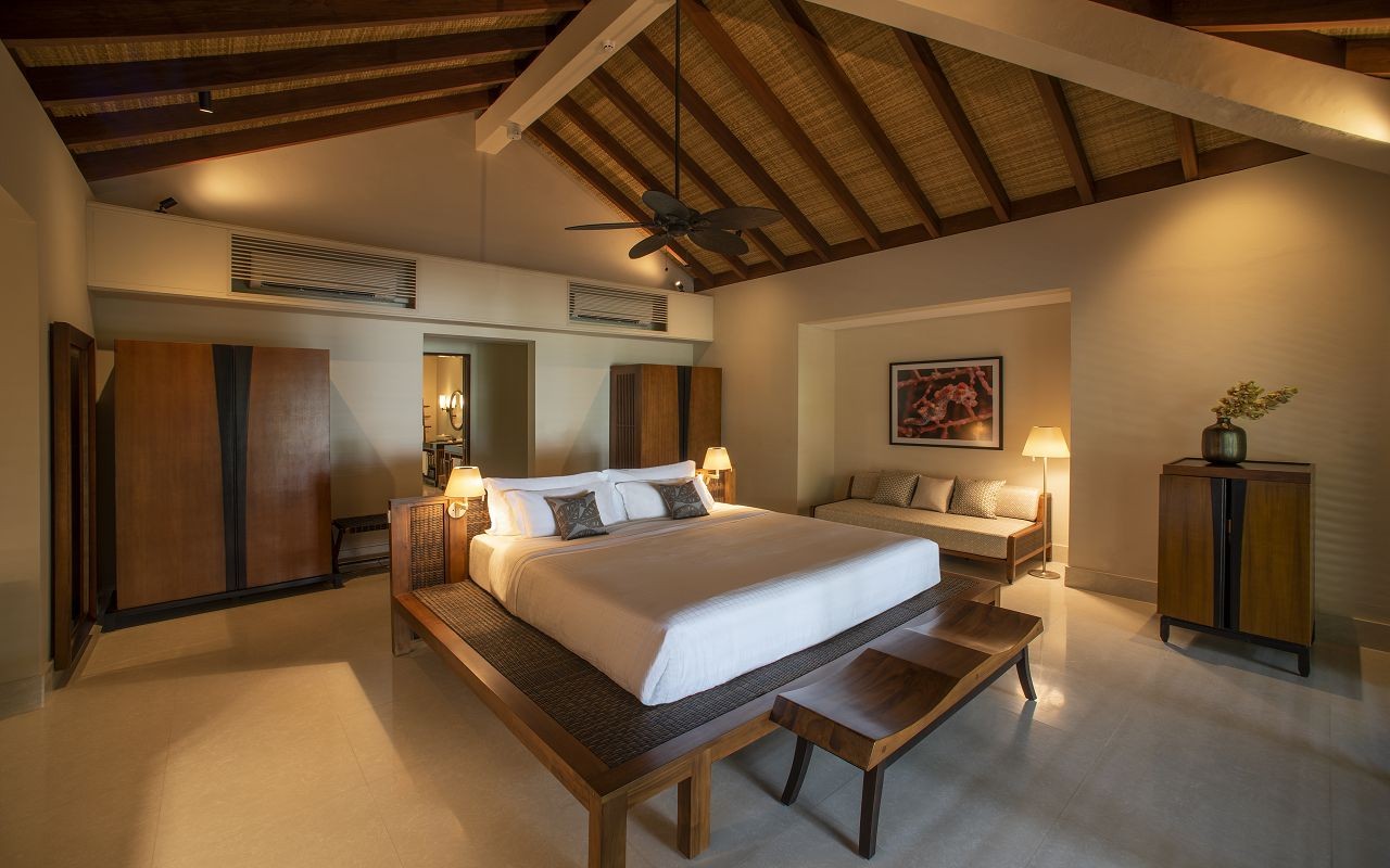 Sunrise / Sunset Beach Pool Villa, The Residence Maldives at Dhigurah 5*