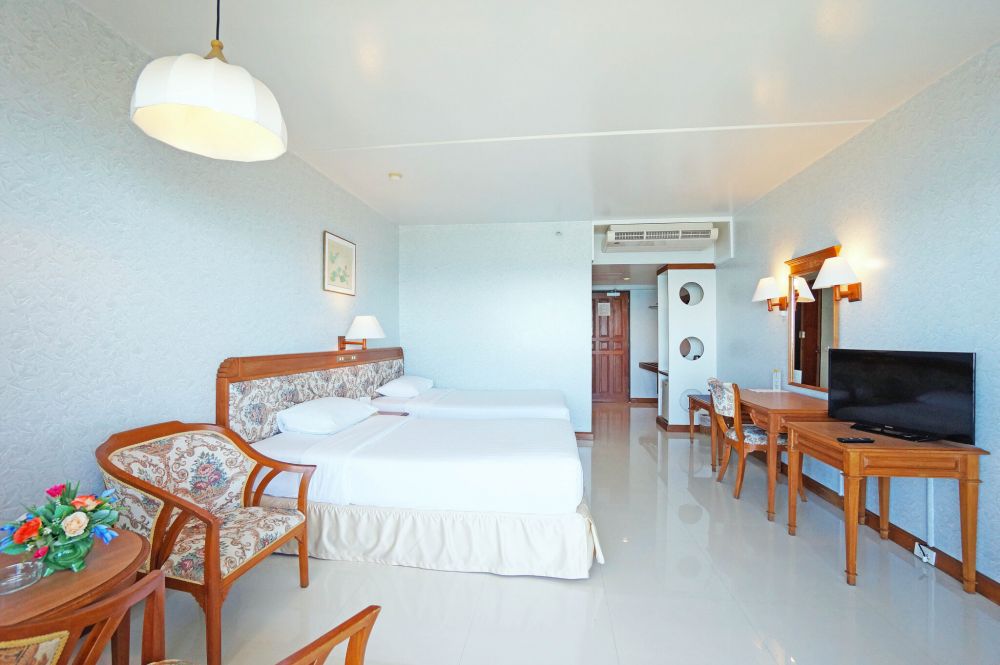 Deluxe, Pattaya Park Beach Resort 3*