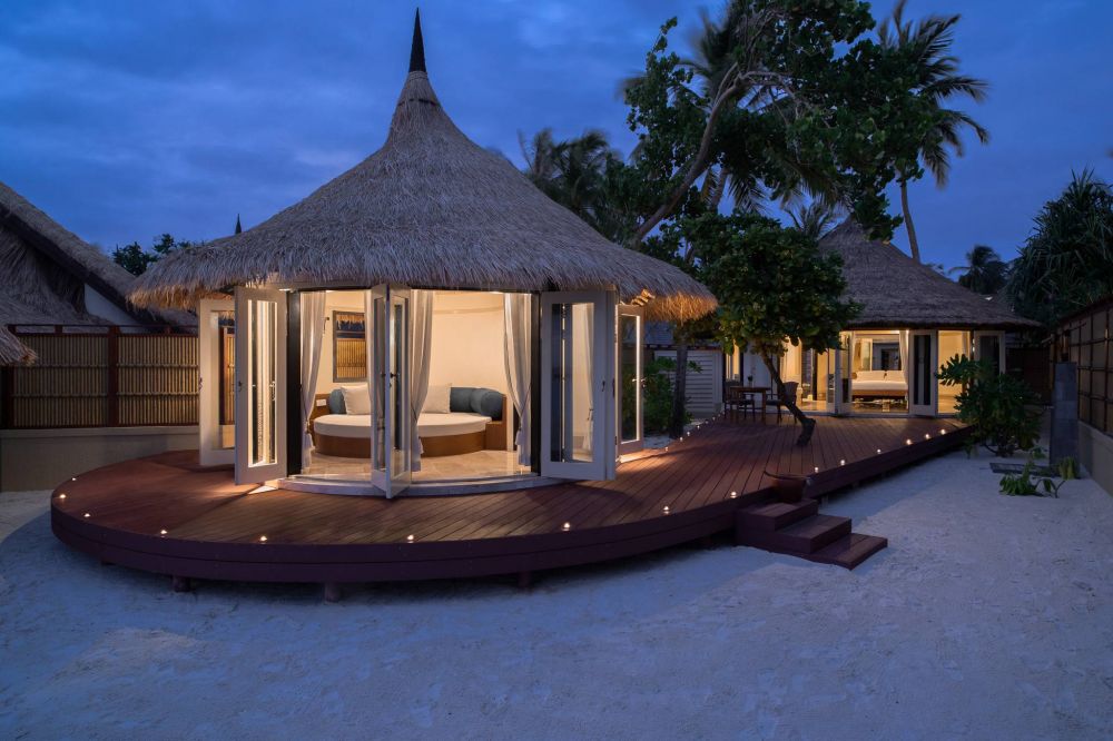 Grand Beachfront Pool Villa, Banyan Tree Vabbinfaru 5*