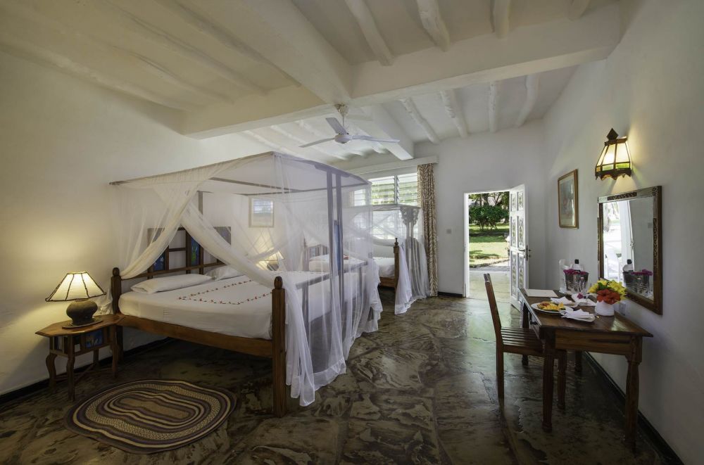 Deluxe Room, Sandies Tropical Village 4*