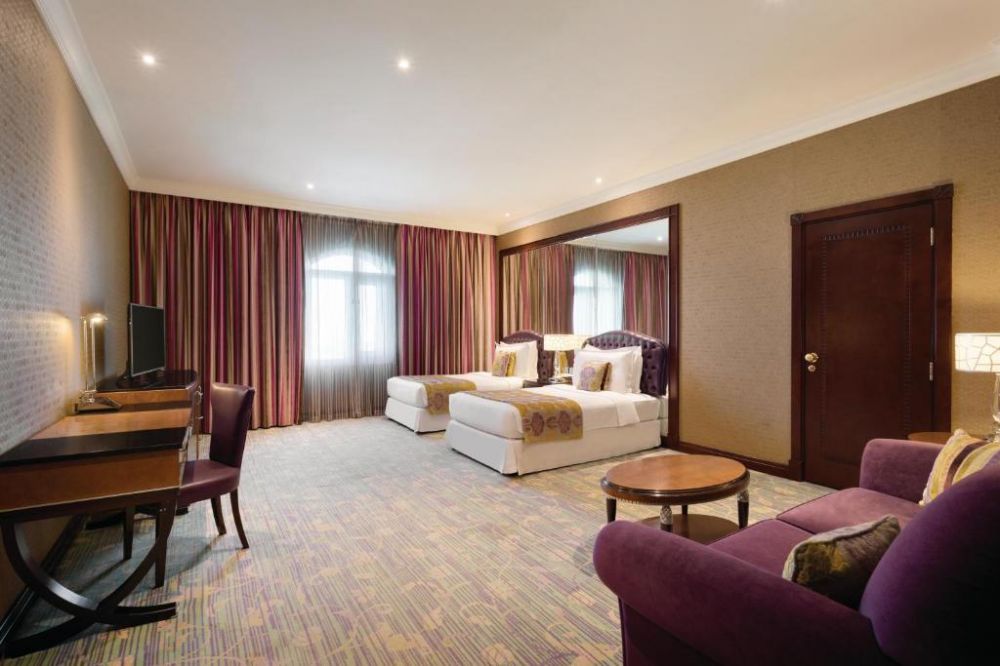 Executive Room, Wyndham Grand Regency Hotel 5*