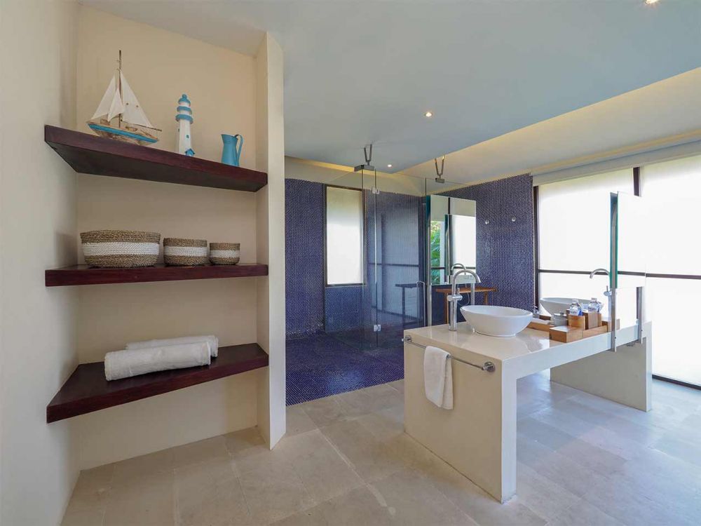 Ocean view Suite, The Samata 4*