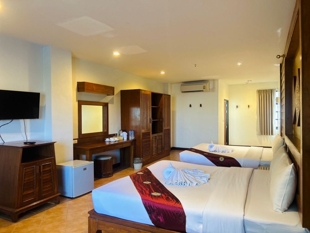 Grand Superior Room, Bel Aire Patong Resort 4*