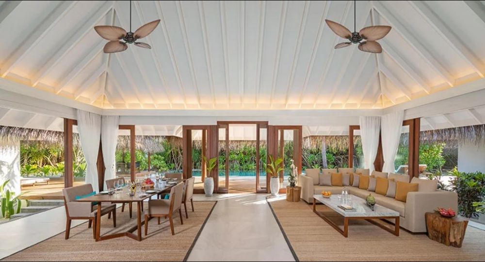 Four Bedroom Beach Pool Residence, Anantara Kihavah Villas 5*