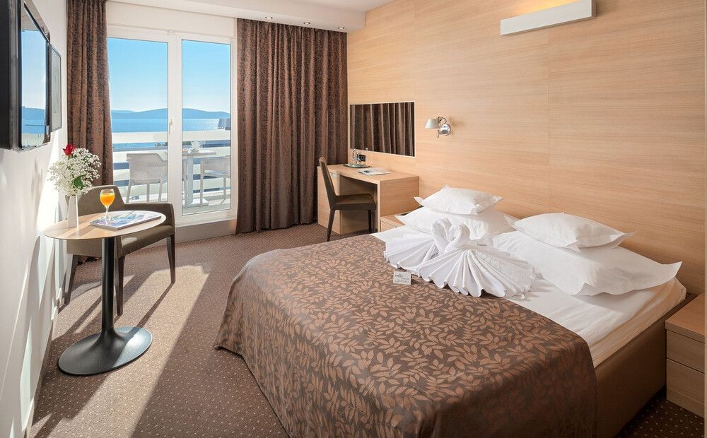 DOUBLE ROOM SEA VIEW, Hotel Olympia 4*