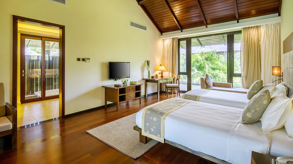 Executive Villa, Yalong Bay Villas & Spa 5*