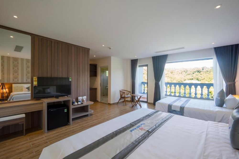 Deluxe Triple Room, UM-PQ Hotel Phu Quoc 3*