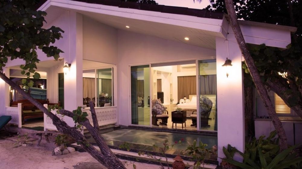 Beach Front Suite, Racha Island Resort 4*