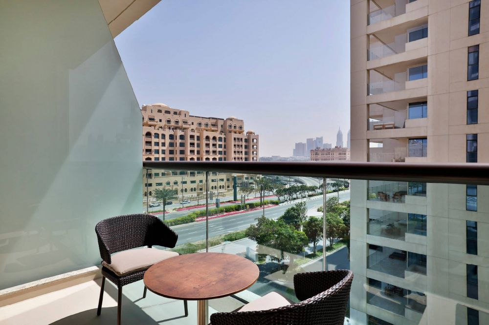 Two Double Beds/ King Guest Room With Balcony, Hilton Dubai the Palm 4*