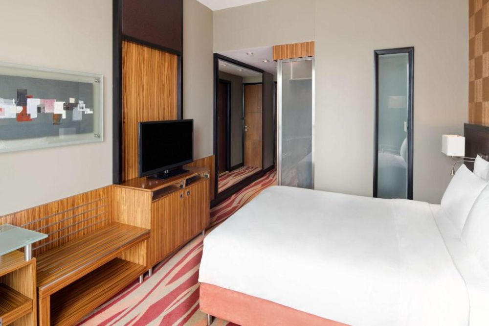 Premium Room, Radisson Blu Hotel Media City 4*