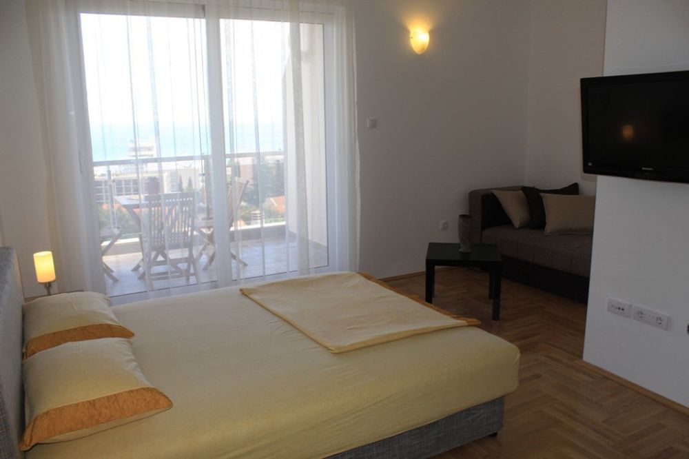 STUDIO 02, Becici Lux villa 4*