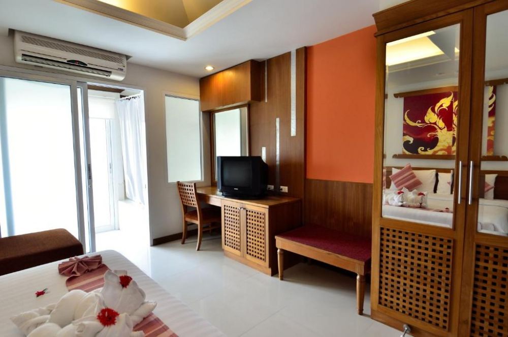 First Room Building, First Bungalow Beach Resort 3*