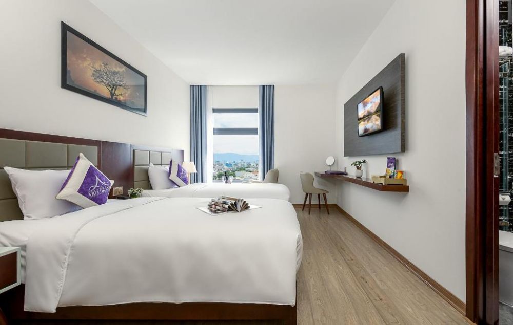 Deluxe Room, Aria Grand Hotel & SPA 3*