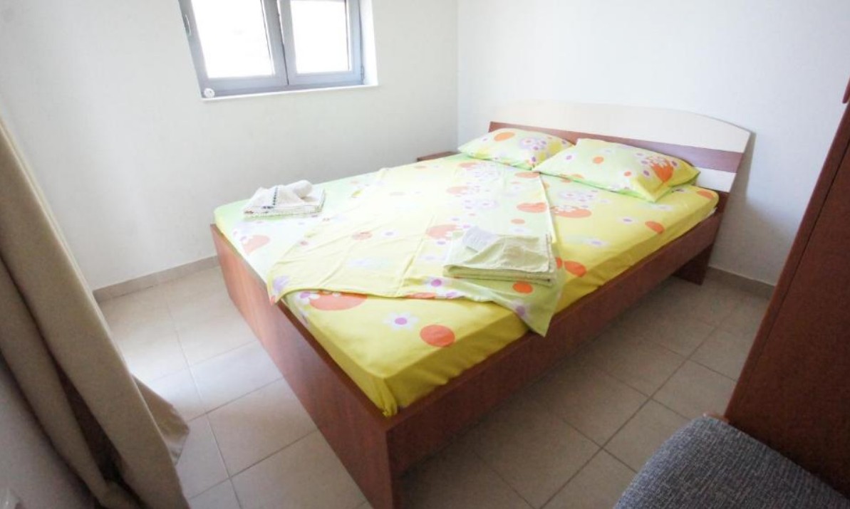 Apartment, Petrovac Bay 3*