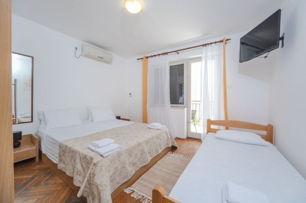 DBL with extra bed, Bianca Guest House 3*
