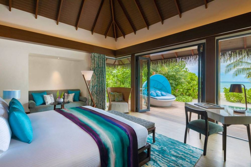 Beach Villa, Pullman Maldives Maamutaa 5*