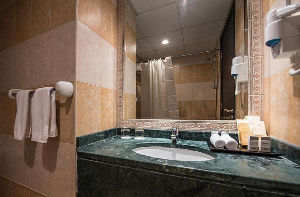 Studio Apartments, Emirates Grand Hotel (ex. Emirates Grand Hotel Apartment) 4*