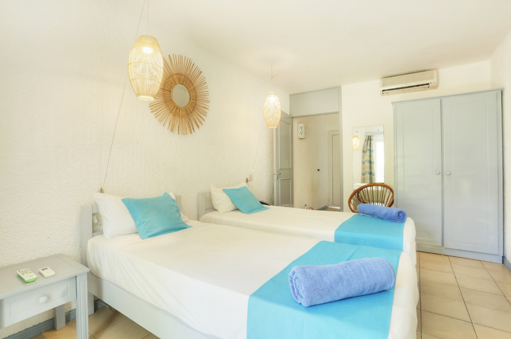 Standard Room, Cocotiers Hotel 2*