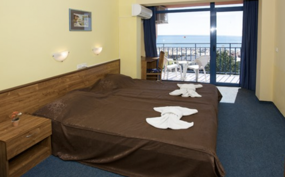 Double Standard Sea View, MPM Condor 4*