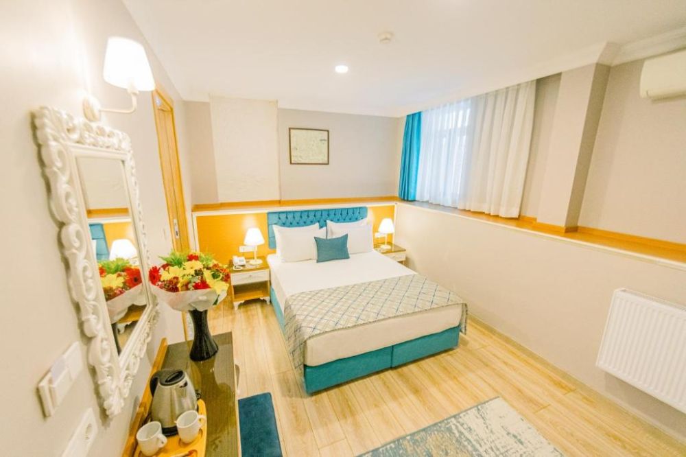 Economy Double Room, Acacia Mansion Hotel 3*