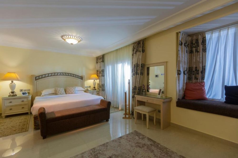 Villa Giza, Royal Savoy Villas 5*