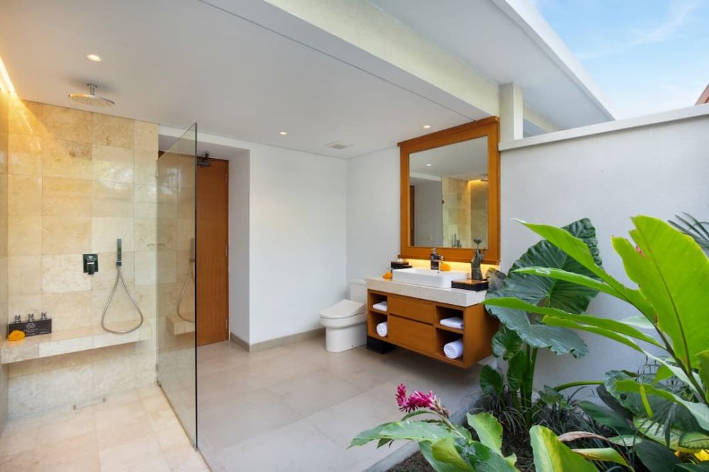 Royal 2BR Ricefield Villa with Private Pool, Kaamala Resort Ubud 4*