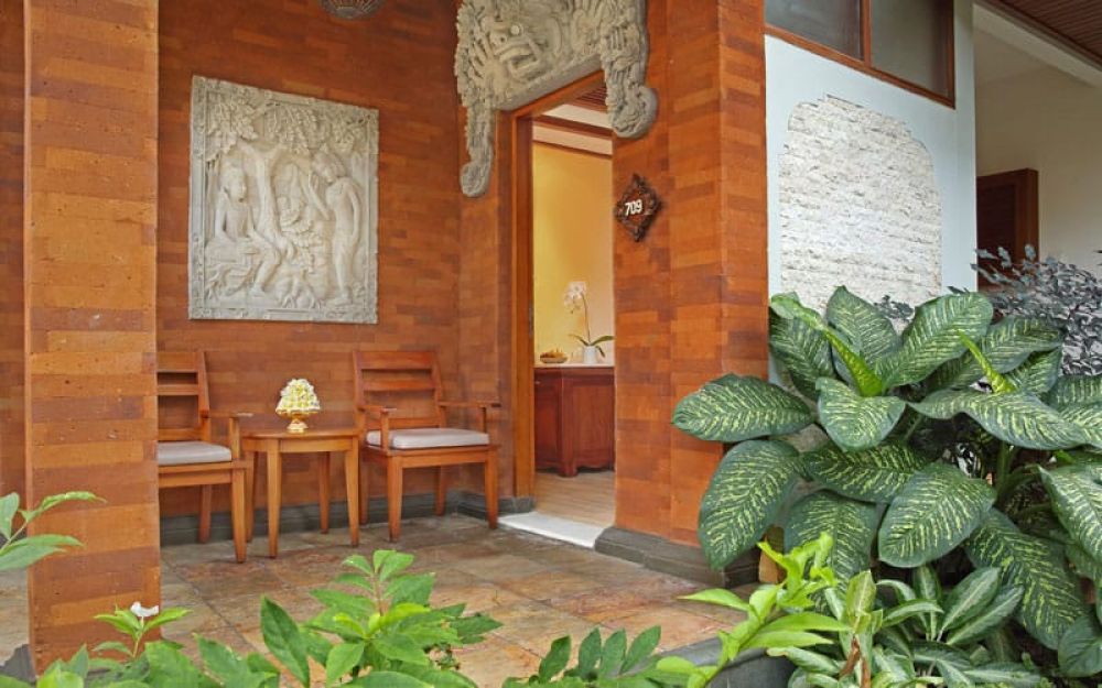 Deluxe Cottage, Bali Mandira Beach Resort and Spa 5*