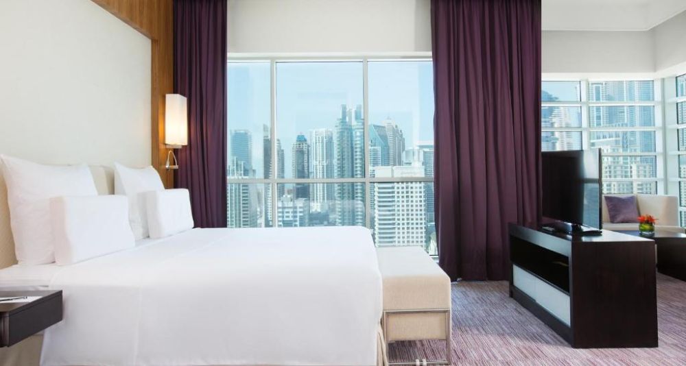 Deluxe Room, Pullman Dubai Jumeirah Lakes Towers 5*