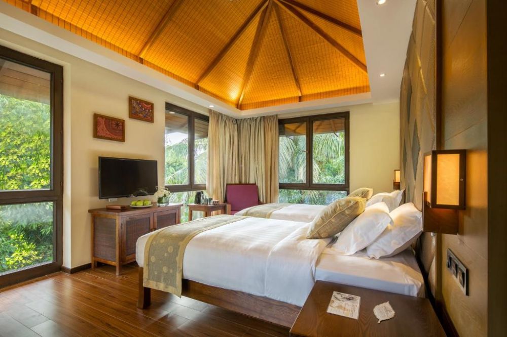 4 Bedrooms Villa, Yalong Bay Villas & Spa 5*