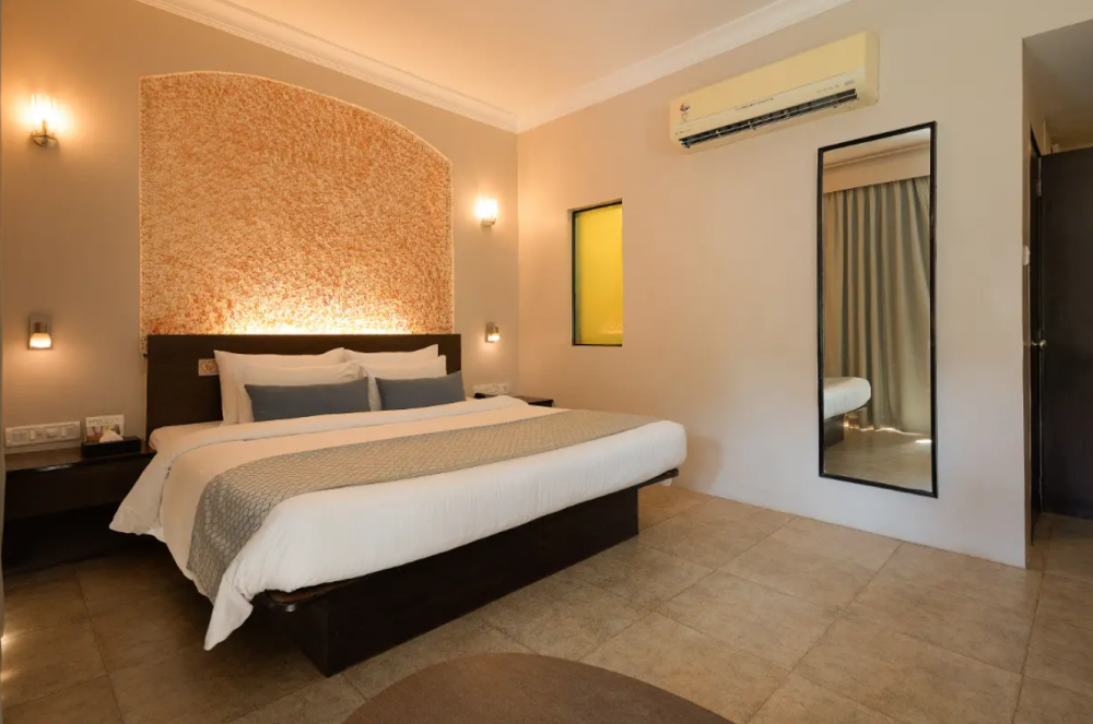 Studio Suite, Whispering Palms Beach Resort 4*